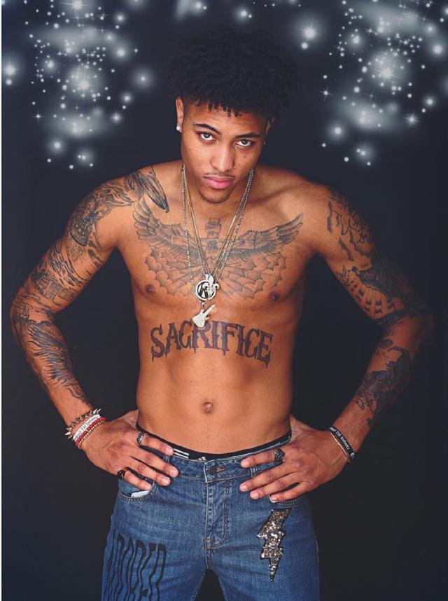 雷迪克谈社交媒体时代教练挑战与回合价值差异（雷迪克解析社媒时代的教练困境与回合价值分歧）