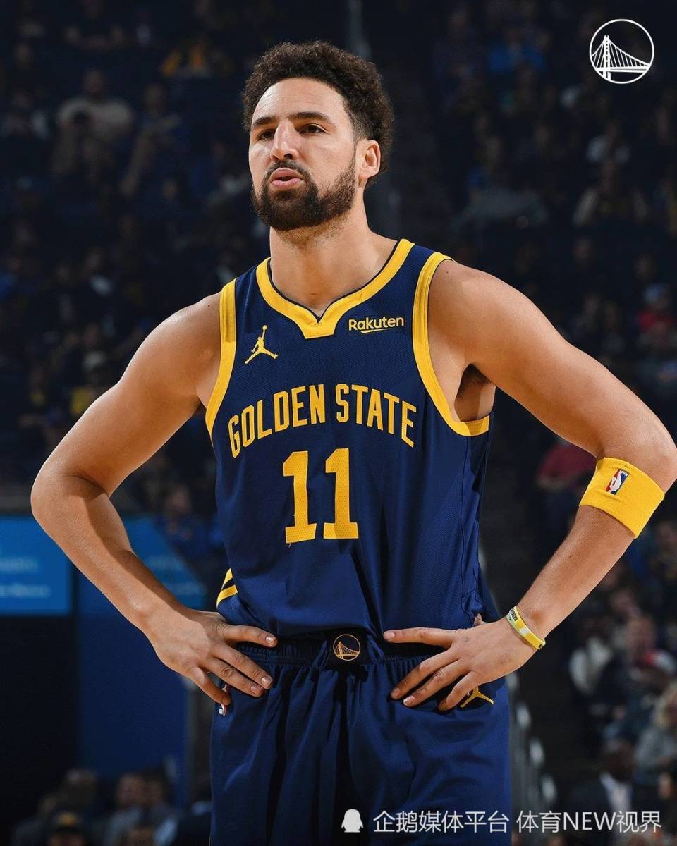 半场战报：比利亚雷亚尔1-0赫塔费，布坎南建功（半场：比利亚雷亚尔1-0领先赫塔费，布坎南破门）