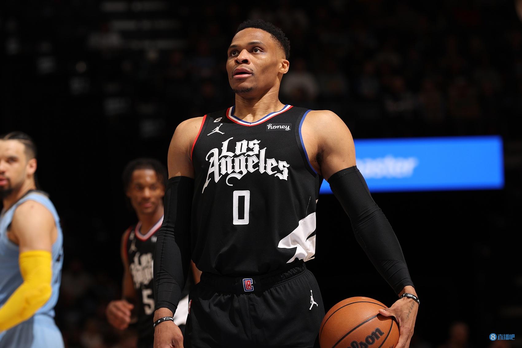 辽宁男篮王哲林关键得分带队胜（王哲林关键时刻砍分，率辽宁男篮赢球）