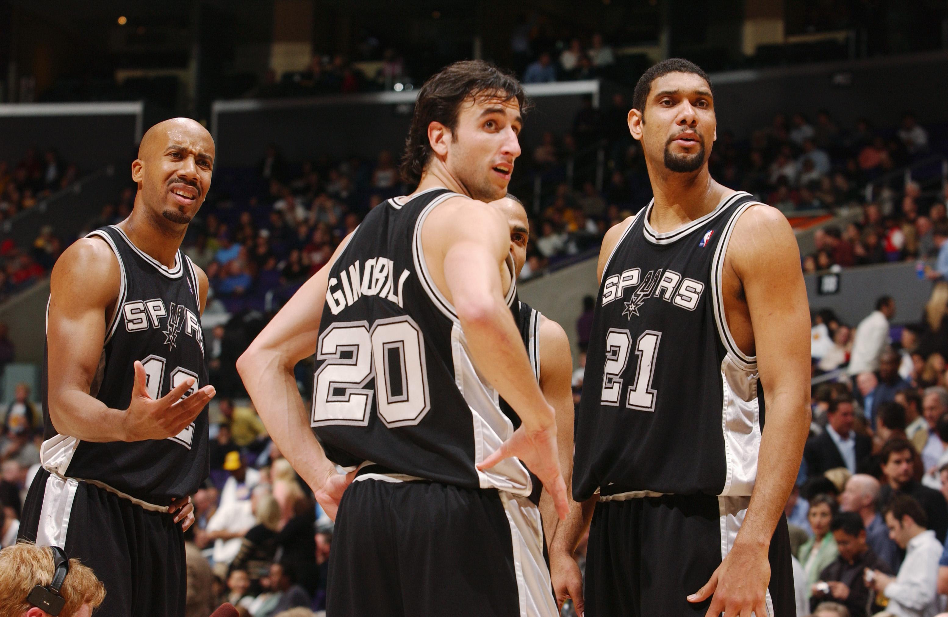 澳超前瞻：珀斯光荣豪取三连胜，悉尼FC核心罗里伤缺（澳超前瞻：珀斯光荣势如破竹三连胜在手，悉尼FC核心罗里因伤缺席）